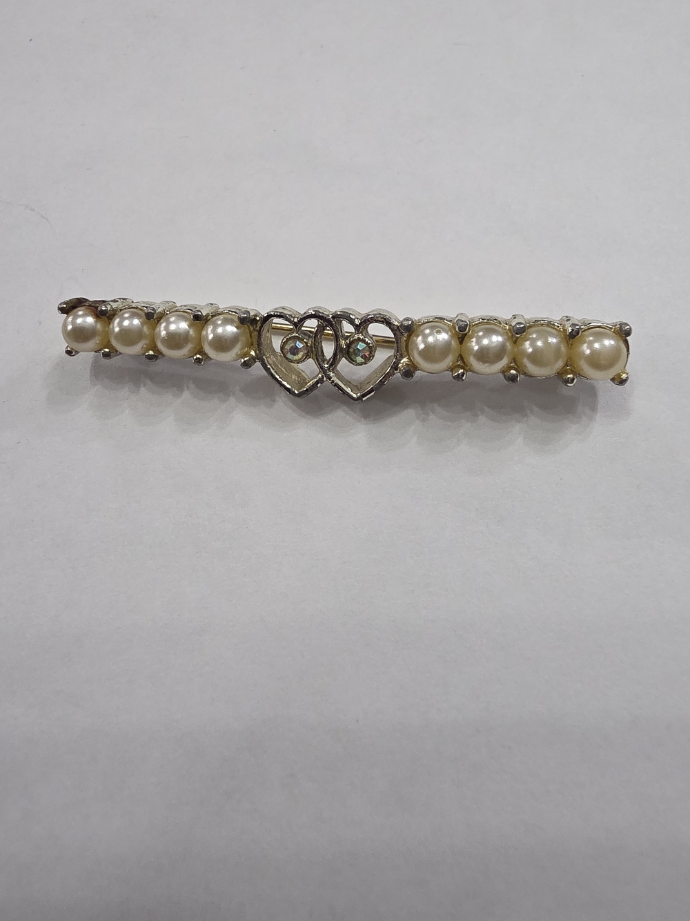 Sarah Coventry Pearl Heart Brooch - Cream and Gold